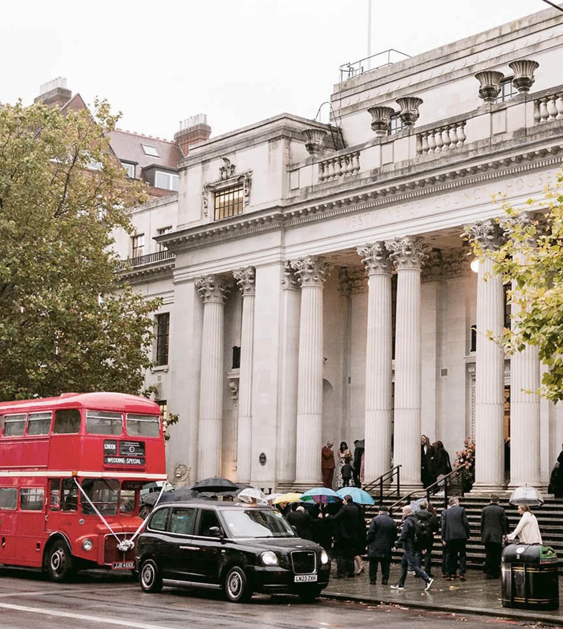 Wedding party & transport outside one of the best London wedding registry offices, Old Marylebone Townhall