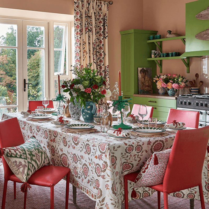 Simla Tablecloth, 170 x 250cm, Pink and Brown