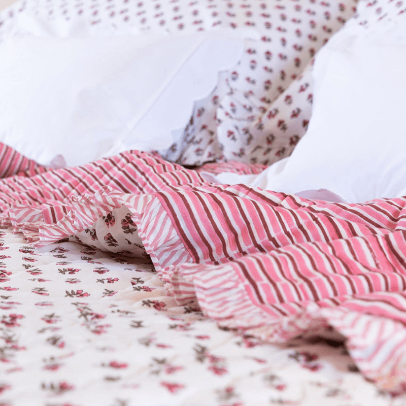 Pink Ditsy Quilt, King, Pink