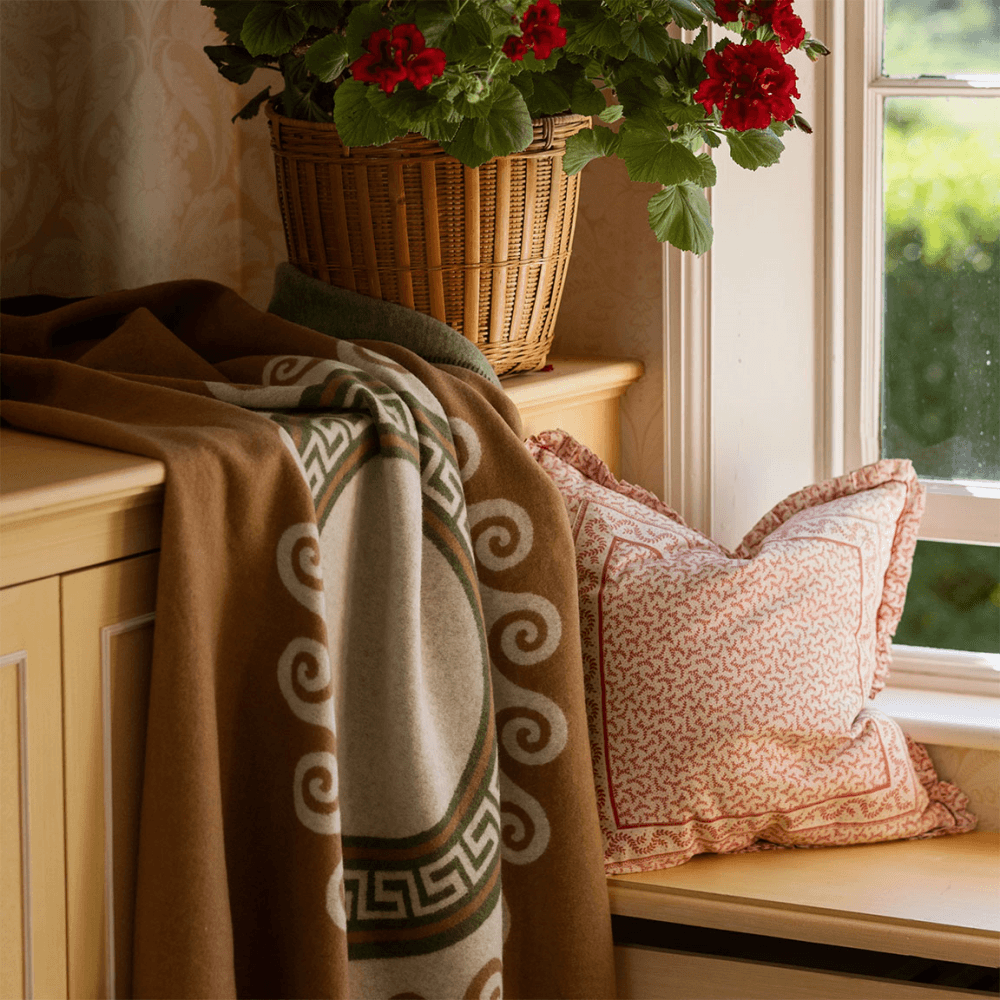 Onda Cashmere Blanket, Terracotta