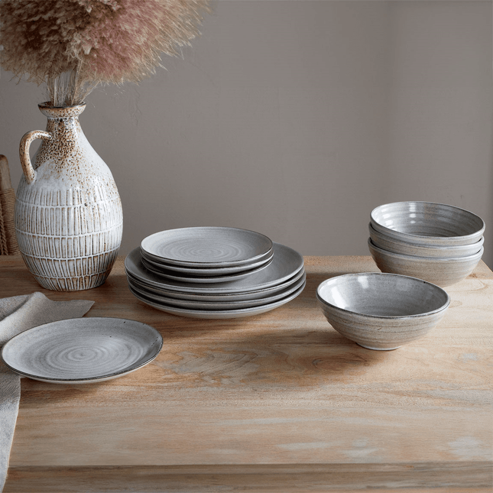 Valinha 12 Piece Dinnerware Set, Grey