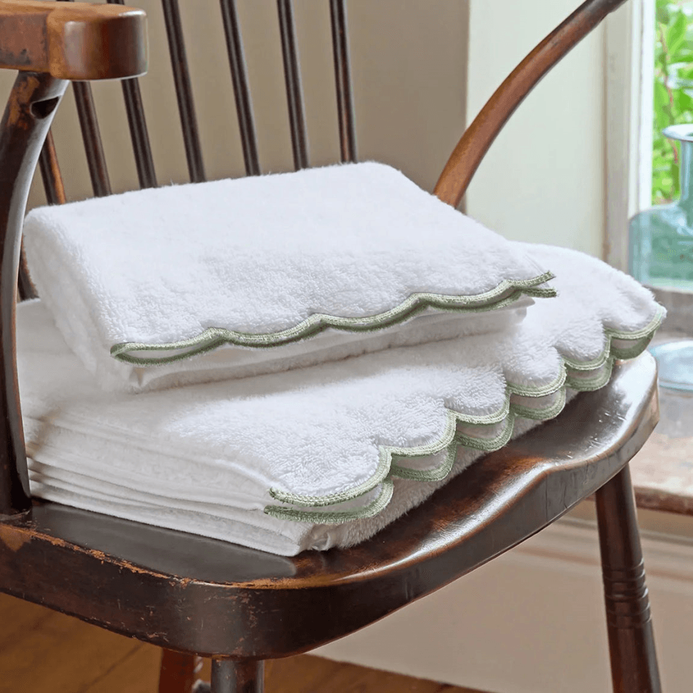 Scallop Hand Towel