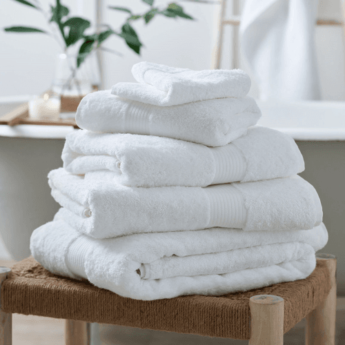 Image showing the Luxury Egyptian Cotton Bath Towel product.
