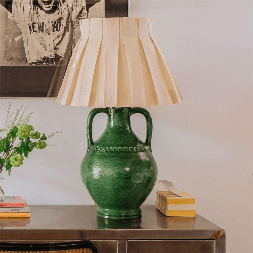 Image showing the Arnold Lamp Base product.