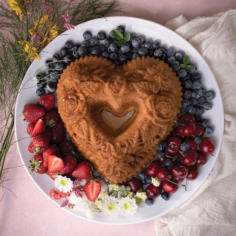 Spring & Summer Cast Floral Heart Bundt Pan, Toffee