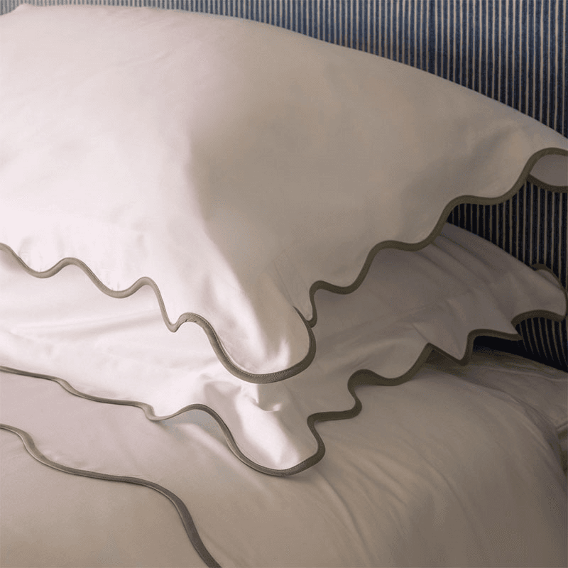 Alexandra Wavy Scalloped Pair of Pillowcases