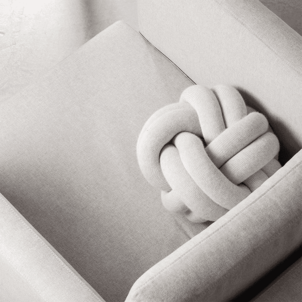 Knot Cushion