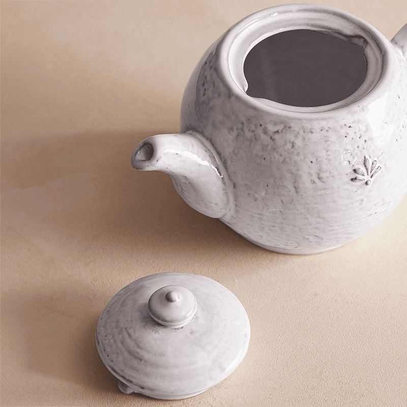 Hillcrest Teapot, White