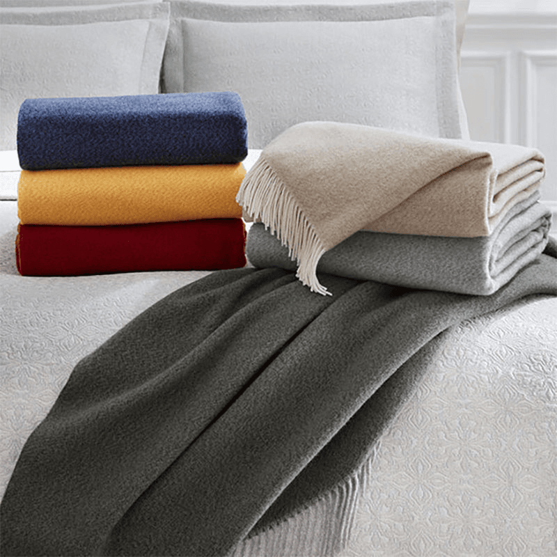 Matese Throw, W127 x L178cm, Beige