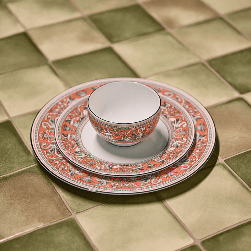Florentine Plate, D27.3cm, Salmon