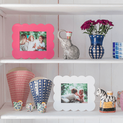 Image showing the Lacquered Scallop Photo Frame, 5 x 7", Pink product.