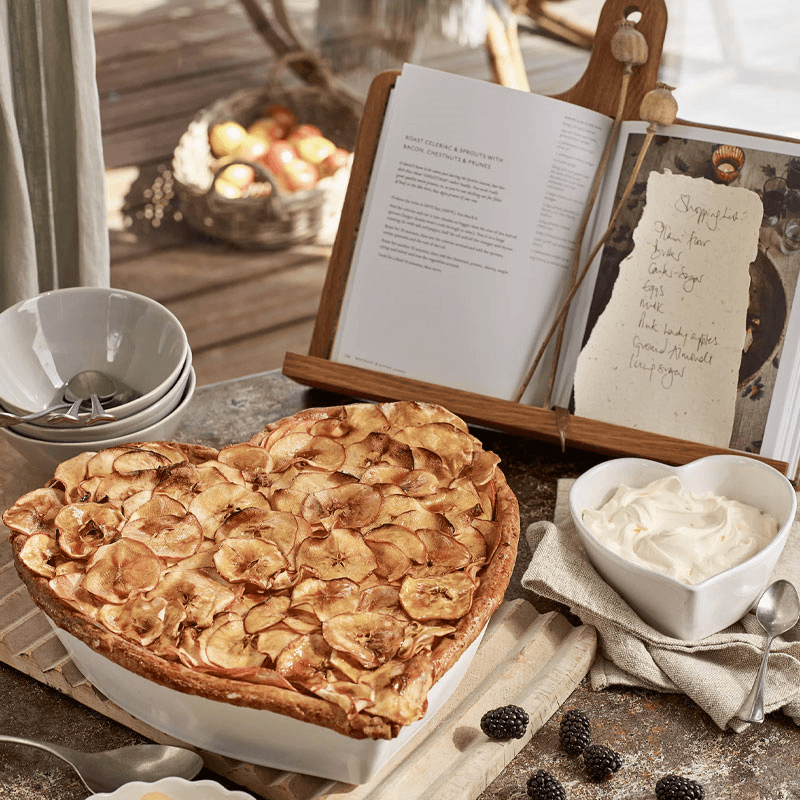 Porto Heart Stoneware Oven Dish, White