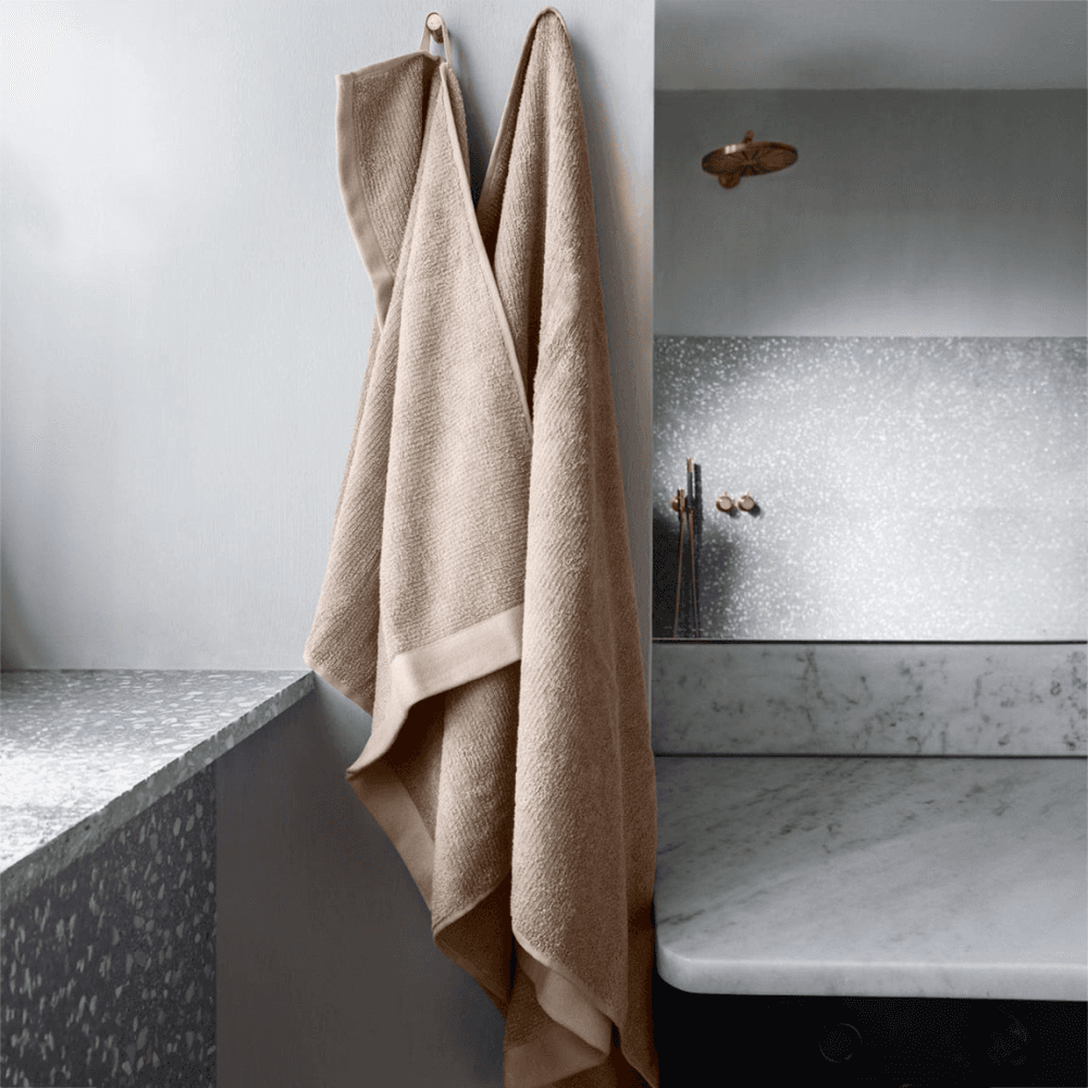 Elegance Hand Towel