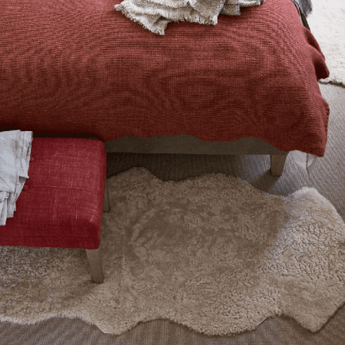 Image showing the Tussock Sheepskin Rug, Pearl product.