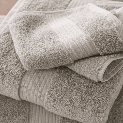 Image showing the Luxury Egyptian Cotton Hand Towel product.