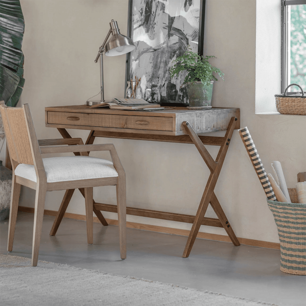 Hatton Desk, Natural