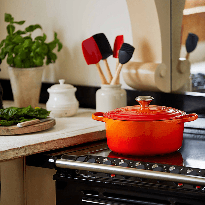 Signature Cast Iron Round Casserole