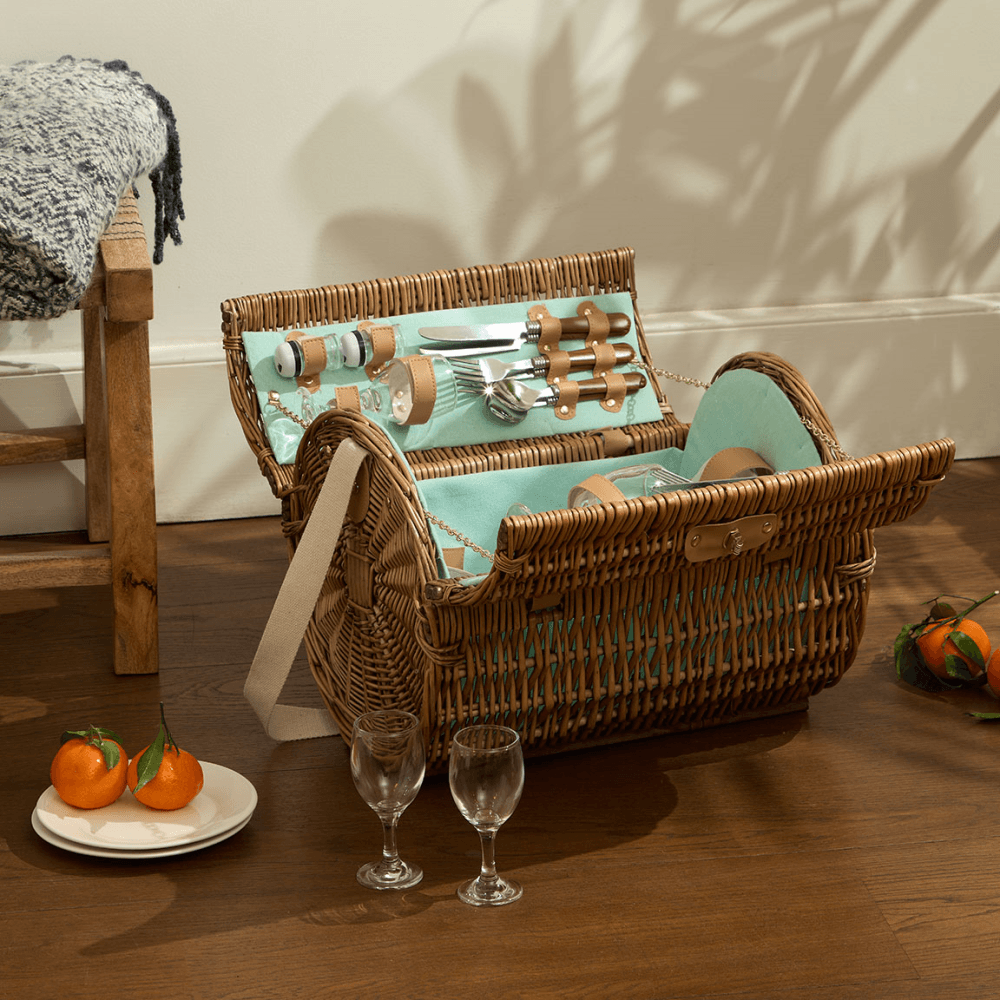 Wicker Round 4 Person Picnic Basket, Natural