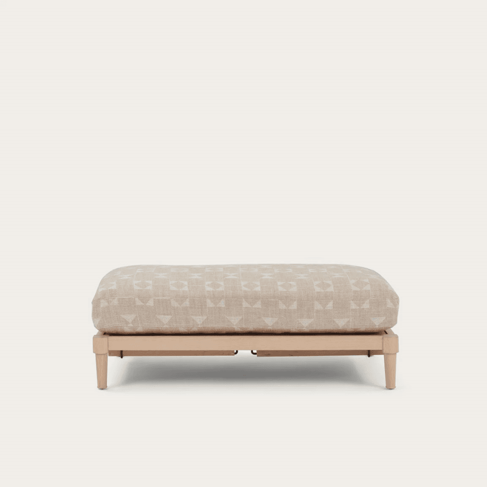 Ophelia Footstall, Natural Flag