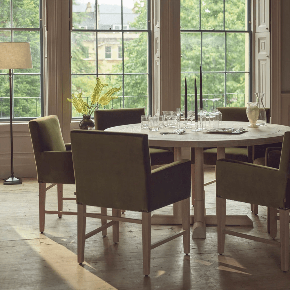 Battersea 6 Seater Round Dining Table, Oak