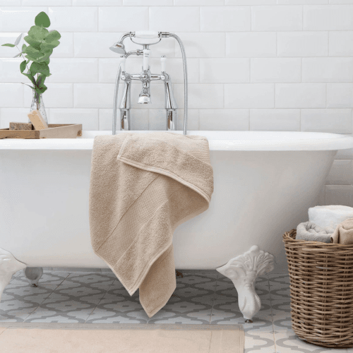 Image showing the Organic 600gsm Bath Sheet product.