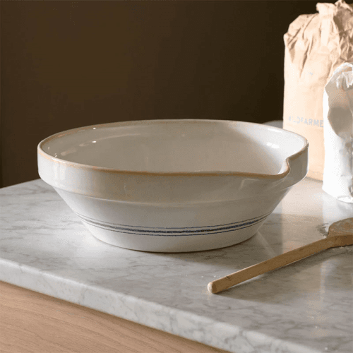 Image showing the Melbury Pouring Bowl product.