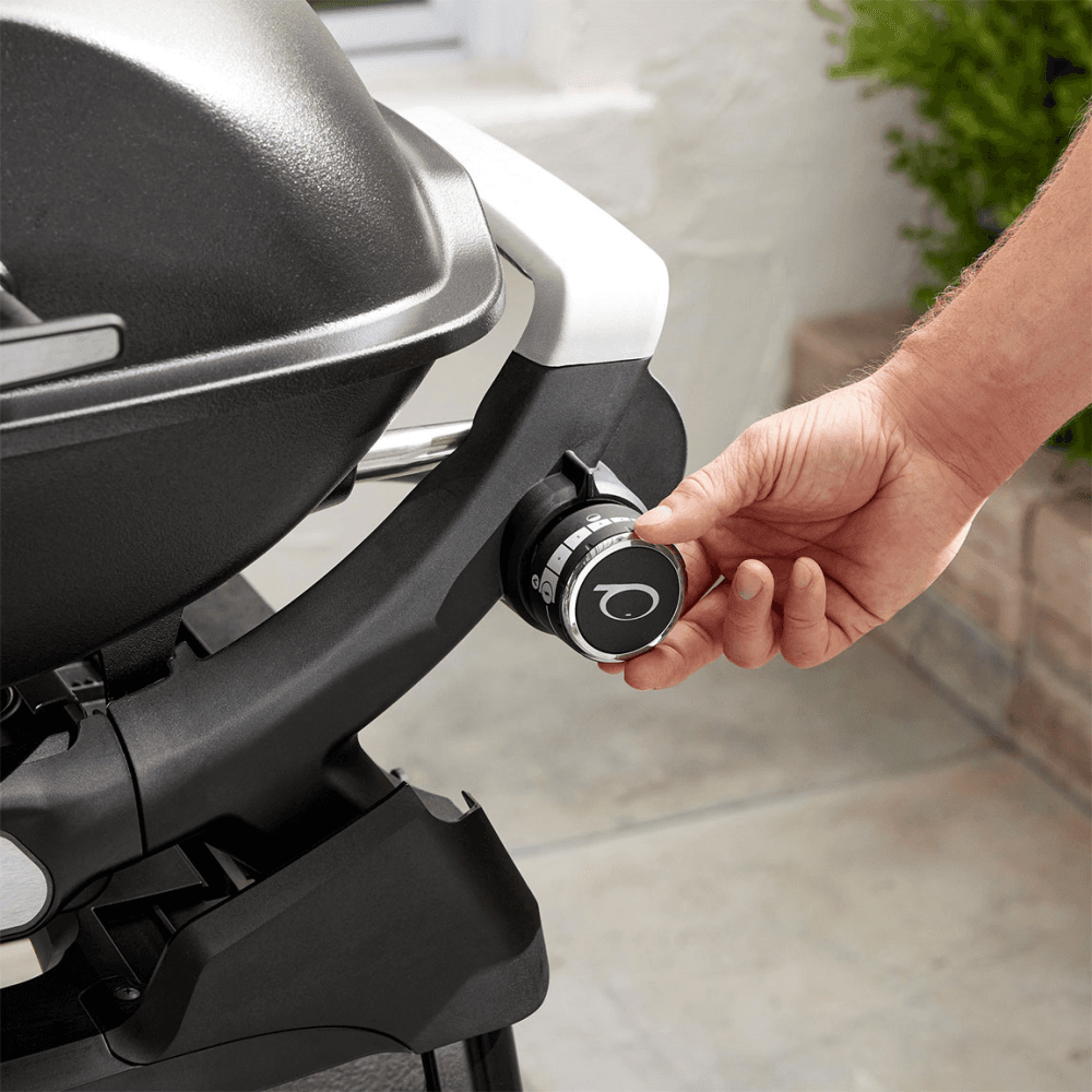 Q 2200N Gas Barbecue with Side Tables, Black